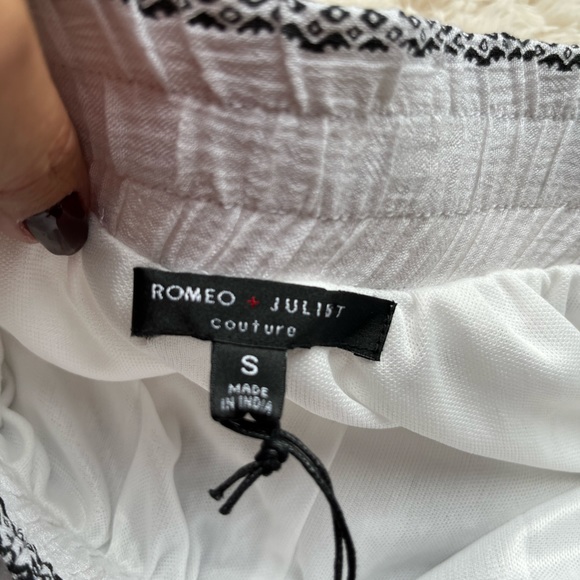 NWT Romeo & Juliet  gauze shorts sz s - Picture 5 of 6